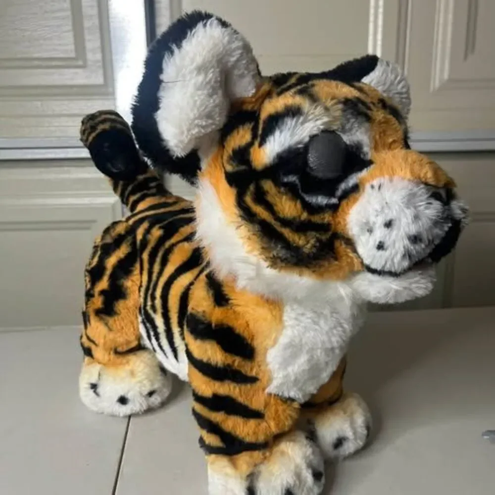 FurReal Friends Roarin' Tyler, the Playful Tiger